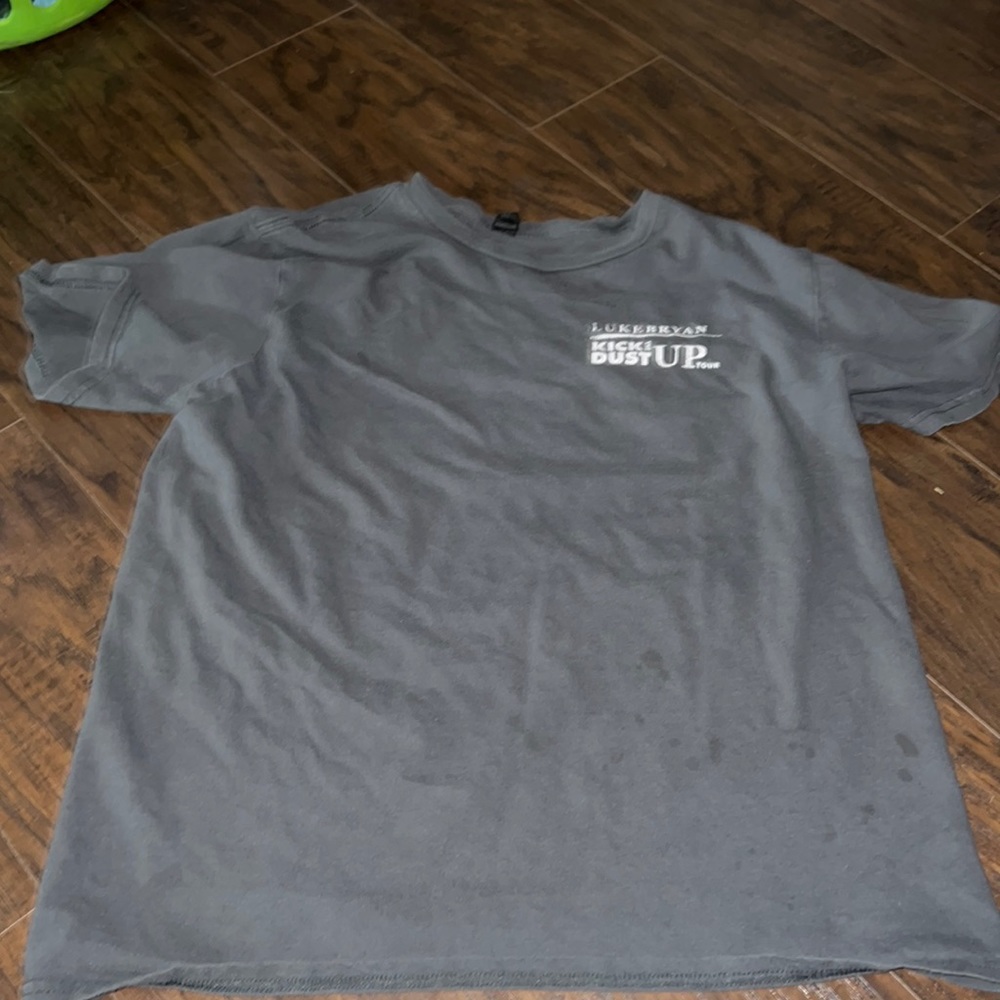 Short sleeve shirt